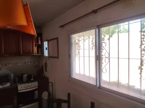 Depto Tipo Casa 5 ambientes con 1 baño