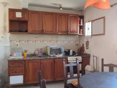 Depto Tipo Casa en Venta en Castelar Sur, USD 110.000