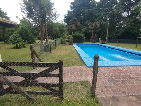 VENTA CASA 5 AMBIENTES EN C. SPEGAZZINI (EZEIZA)