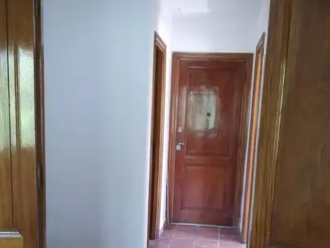 Dpto. tipo PH de 2 amb. en alquiler en San Isidro sobre Av. Centenario, sin expensas