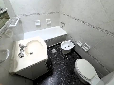 Depto Tipo Casa en Alquiler de 1 dormitorio