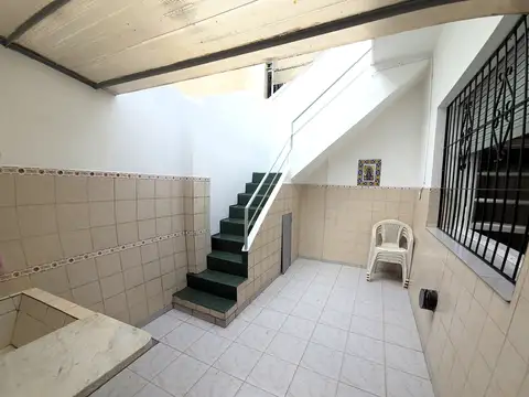 Depto Tipo Casa 2 ambientes con 1 baño
