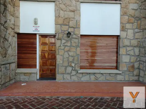 PH en venta - 2 Dormitorios 1 Baño - Cochera - 115Mts2 - Tolosa