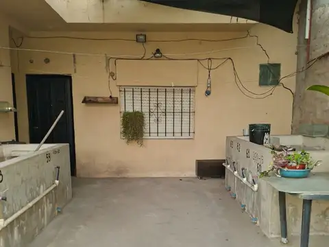 VENTA CASA DE 3 AMB.  (FINANCIA)
