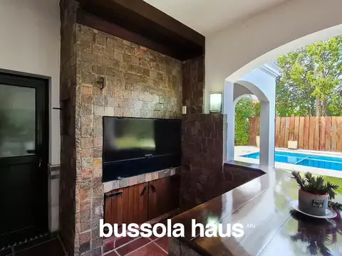 Casa 3 dormitorios lote interno en Rincon de la Costa