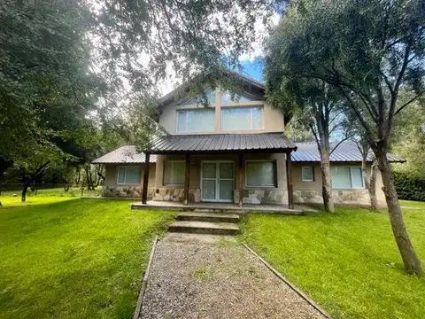Casa de 3 dormitorios, 3 baños en Villa Lago Gutiérrez.
