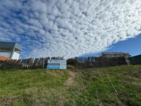 VENTA DE TERRENO MULTIFAMILIAR HOTELERO UNICO EN LA CUADRA DISPONIBLE.ZONA SUR,VILLA GESELL