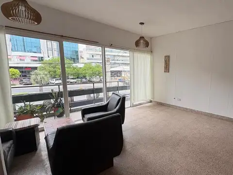 Hotel en Alquiler en Villa Dominguez, $ 6.500.000