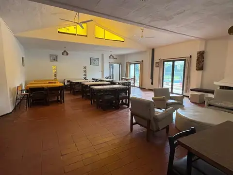 Hotel en Alquiler en Villa Dominguez, $ 6.500.000