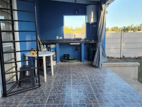Casa 3 ambientes con 1 baño