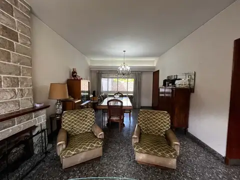 Casa en Venta con 1 cochera