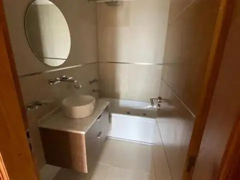 Departamento 3 ambientes con 2 baños