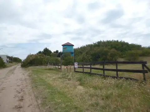 Terreno en Venta 20  mts Fondo