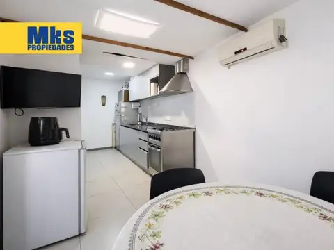 Casa 4 ambientes con 2 baños
