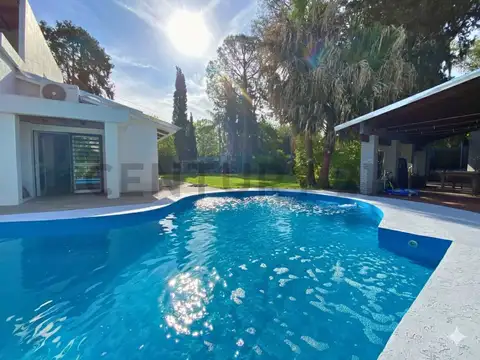 Venta Casa de 3 dormitorios con pileta | Zona 6, Funes