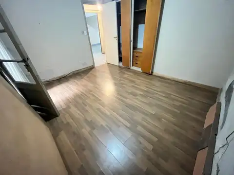 Depto Tipo Casa 4 ambientes con 1 baño