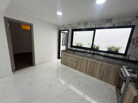 Depto Tipo Casa en Venta al Oeste