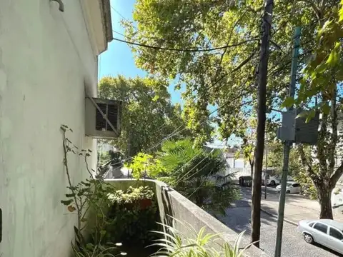 Depto Tipo Casa 4 ambientes con 1 baño