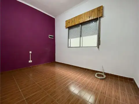 Depto Tipo Casa en Venta en Isidro Casanova, USD 99.000