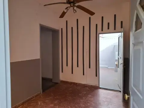 Depto Tipo Casa en Alquiler 50 años