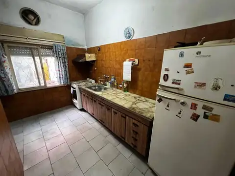 Casa 4 ambientes con 1 baño