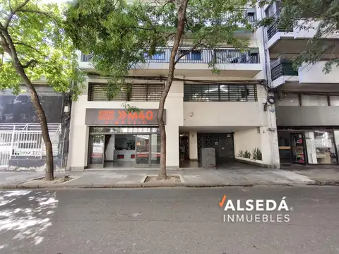 Departamento 2 dormitorios con patio en venta centro Rosario