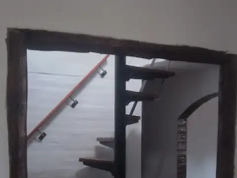 CASA EN BARRIO PINARES