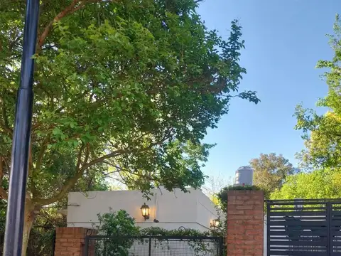 CASA EN VENTA EN PERGAMINO