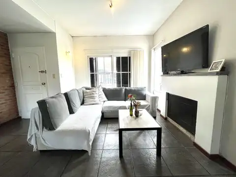 Casa 6 ambientes con 2 baños