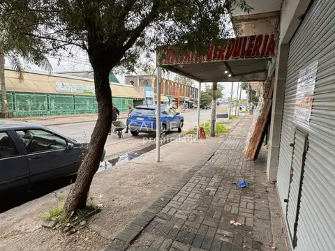 Local en alquiler sobre Av. 14 - Berazategui