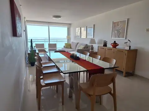 Departamento en Alquiler Temporal en Playa Mansa, USD 7.500