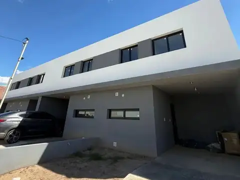 VENTA DUPLEX 3 DOR EN QUEBRADAS DE MANANTIALES