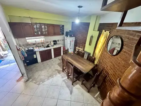 Casa en Venta en Isidro Casanova, USD 99.000
