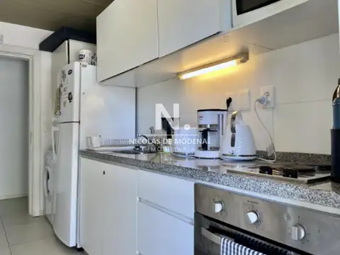 Vende apartamento de 2 dormitorios en Brava- Punta del Este.