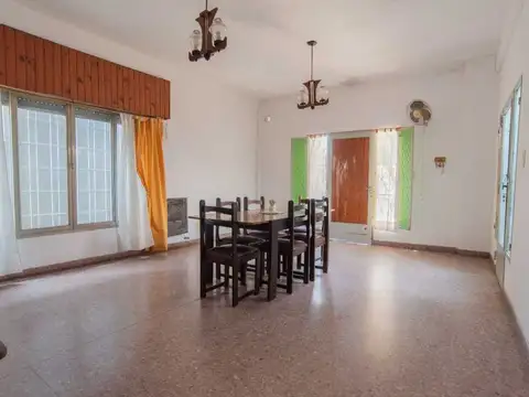 VENTA CASA 4 AMBIENTES APTO CRÉDITO VILLA BOSCH