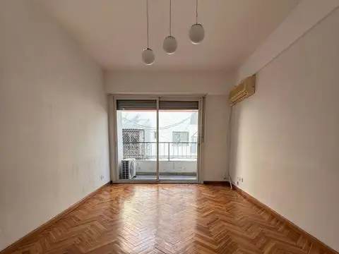 Vidal 1691 , Piso 2