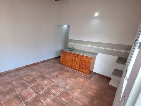 Depto Tipo Casa en Alquiler de 2 ambientes