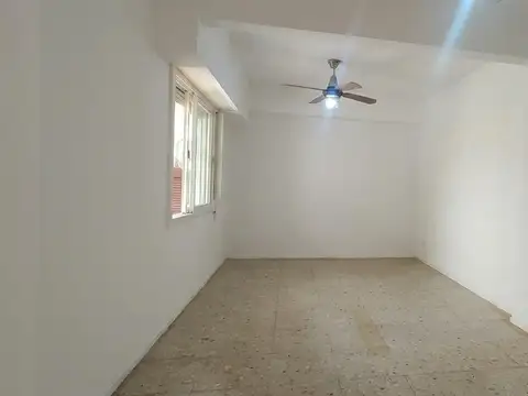 Elpidio González 2800