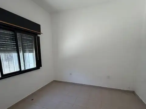 Juan B. Justo 100, Piso PB