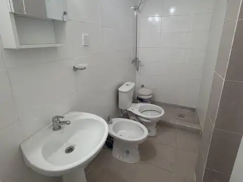 Juan B. Justo 100, Piso PB