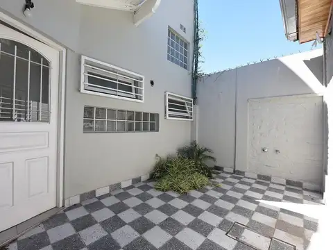 Departamento en Alquiler en Villa Gobernador Udaondo, $ 570.000