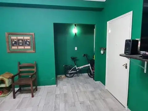 Avenida Hipólito Yrigoyen 7600