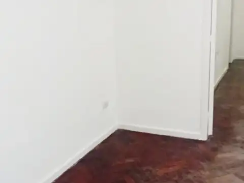 Departamento en Alquiler en Abasto, $ 500.000