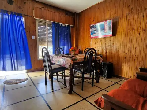 Casa 3 ambientes con 1 baño