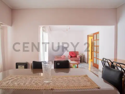 VENTA CASA 4 AMB. EN EL PALOMAR CALLE CHUBUT