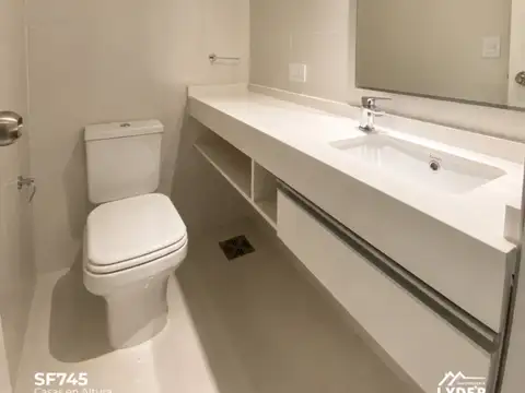 Departamento 4 ambientes con 3 baños