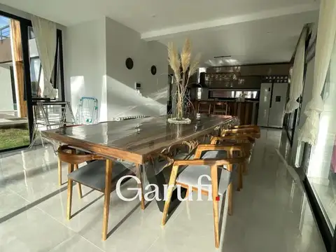 Casa en Venta en Pinamar, USD 540.000
