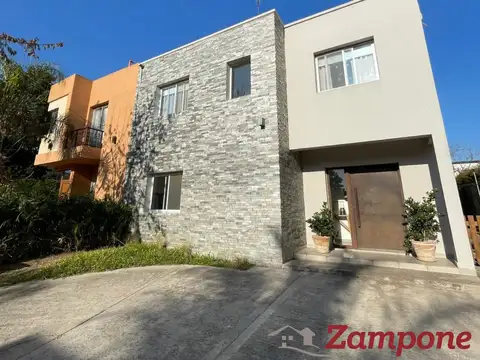 Casa en venta 5 ambientes en Barrio Cerrado Los Olivares Bajas expensas