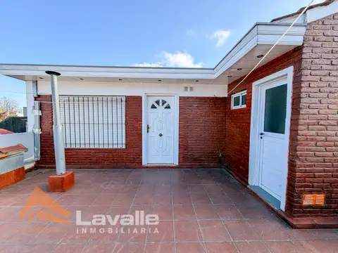 Alquiler piso con 2 habitaciones y patio