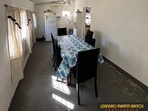 Casa en venta  de 3 ambientes en Villa Luzuriaga